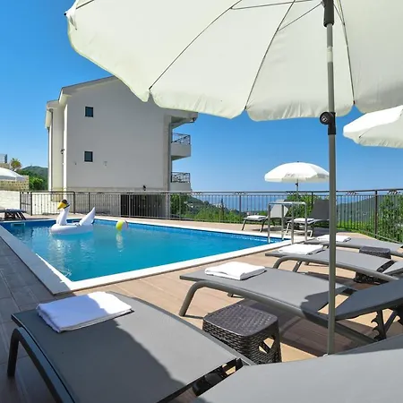 Villa Andrea 1 *